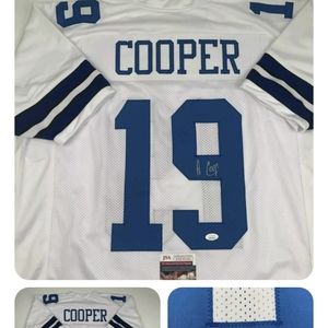 Autograph #19 Cooper